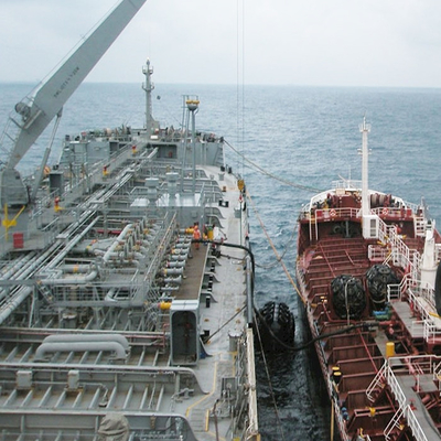 Para-choque de borracha horizontal de Yokohama para o navio que entra ancorar