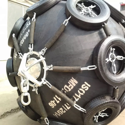 para-choques montados doca 80kPa ISO17357-1 de 4.5*9.0M Pneumatic Rubber Fender STS: 2014