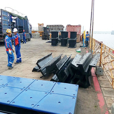 Para-choque de borracha do arco 700H resistente para a segurança da proteção do barco da doca