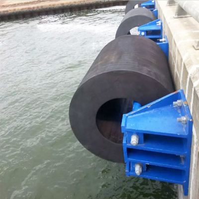 O amortecedor de borracha cilíndrico resistente para o barco PIANC2002 certificou