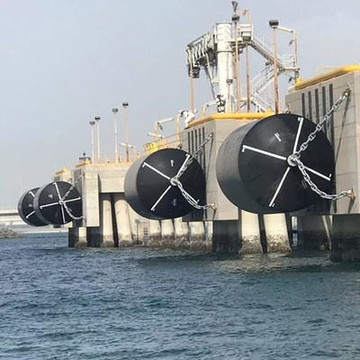 elasticidade de 2.5*4.0M Foam Filled Marine Fenders Polyurethane Skin Safety