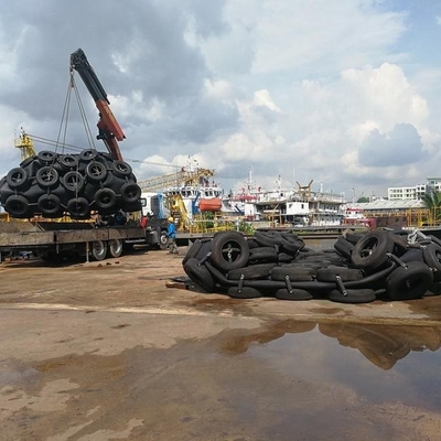 Iso 17357 50 Kpa do para-choque de Marine Dock Floating Yokohama Rubber dos molhes