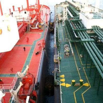 Cor de borracha 80kpa Marine Dock Bumpers do preto do para-choque da doca Iso17357 cilíndrica
