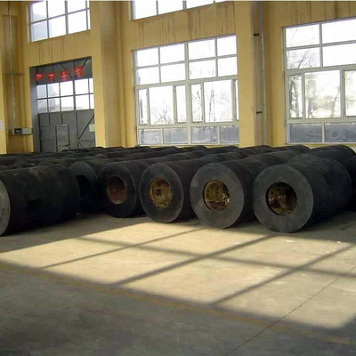 Barco de borracha 300x150 Fenders cilíndricos para proteção do porto de doca