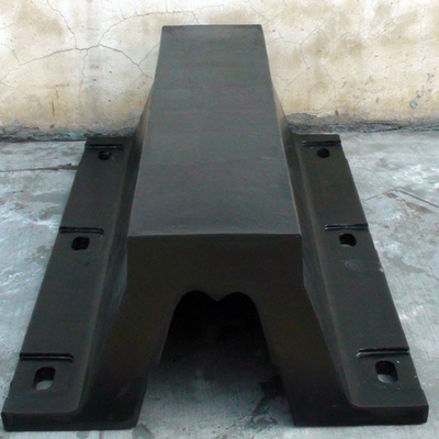 Arco de borracha de 1000 mm de altura Fenders marinhos Profil em forma de V para proteção de barcos