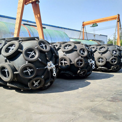 Fenders de borracha pneumáticos de 50 kPa a 80 kPa