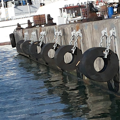 Fenders marinhos cilíndricos Equipamento de proteção marinha Fenders acessíveis para operação de docas