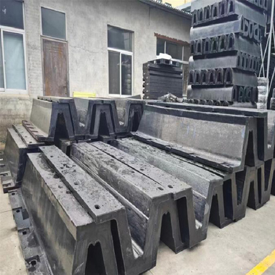 Fender de borracha de arco negro para proteção duradoura do porto e do cais