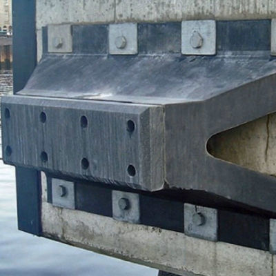 Defensas marítimas em forma de V: absorção de choque eficiente, design leve e livre de manutenção