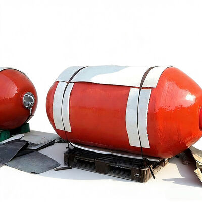 Defensas marítimas protegem embarcações de forma eficaz, reduzindo danos na atracação, alta recuperação por compressão